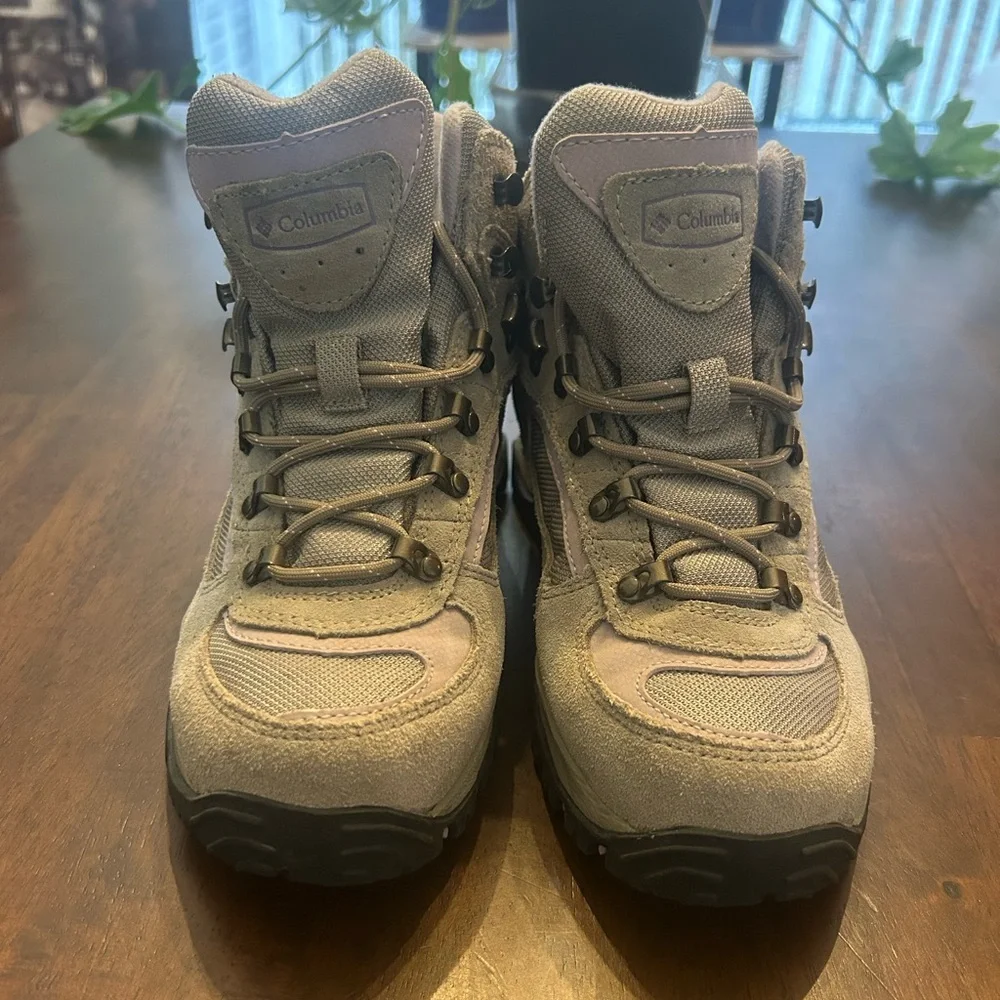 Columbia Waterproof Gray and Purple Winter Boots Size 7.5